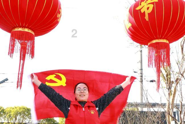30多位足坛传奇球星山城开赛 重庆球迷直呼大饱眼福