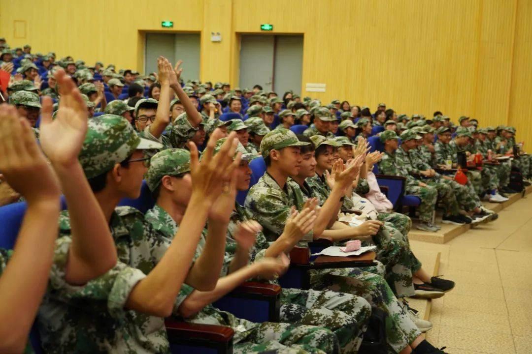 探知睡觉是睡到自然醒好，还是按时起床好？ | 问答互动平台