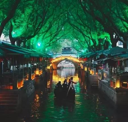 白俄罗斯冰球小将要把“沈阳故宫”带回家